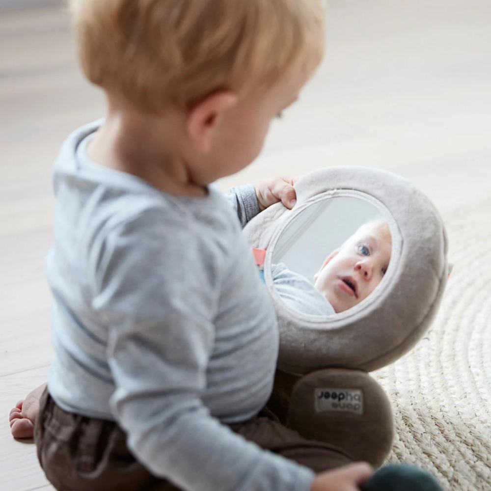 Juguete de Actividades Esconde y Busca Lalee | Done by deer