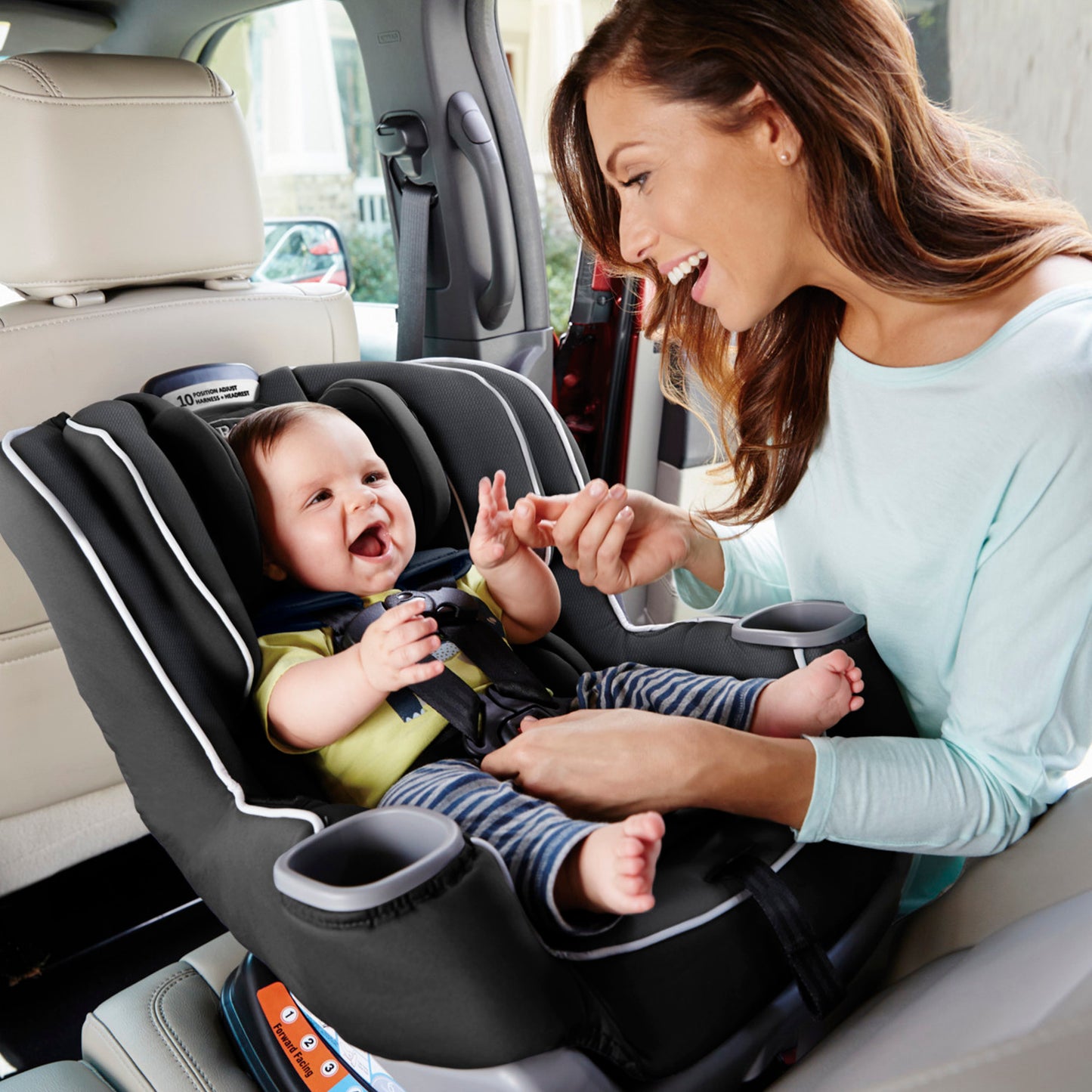 Silla de Auto Convertible Extend2Fit® - Gotham | Graco