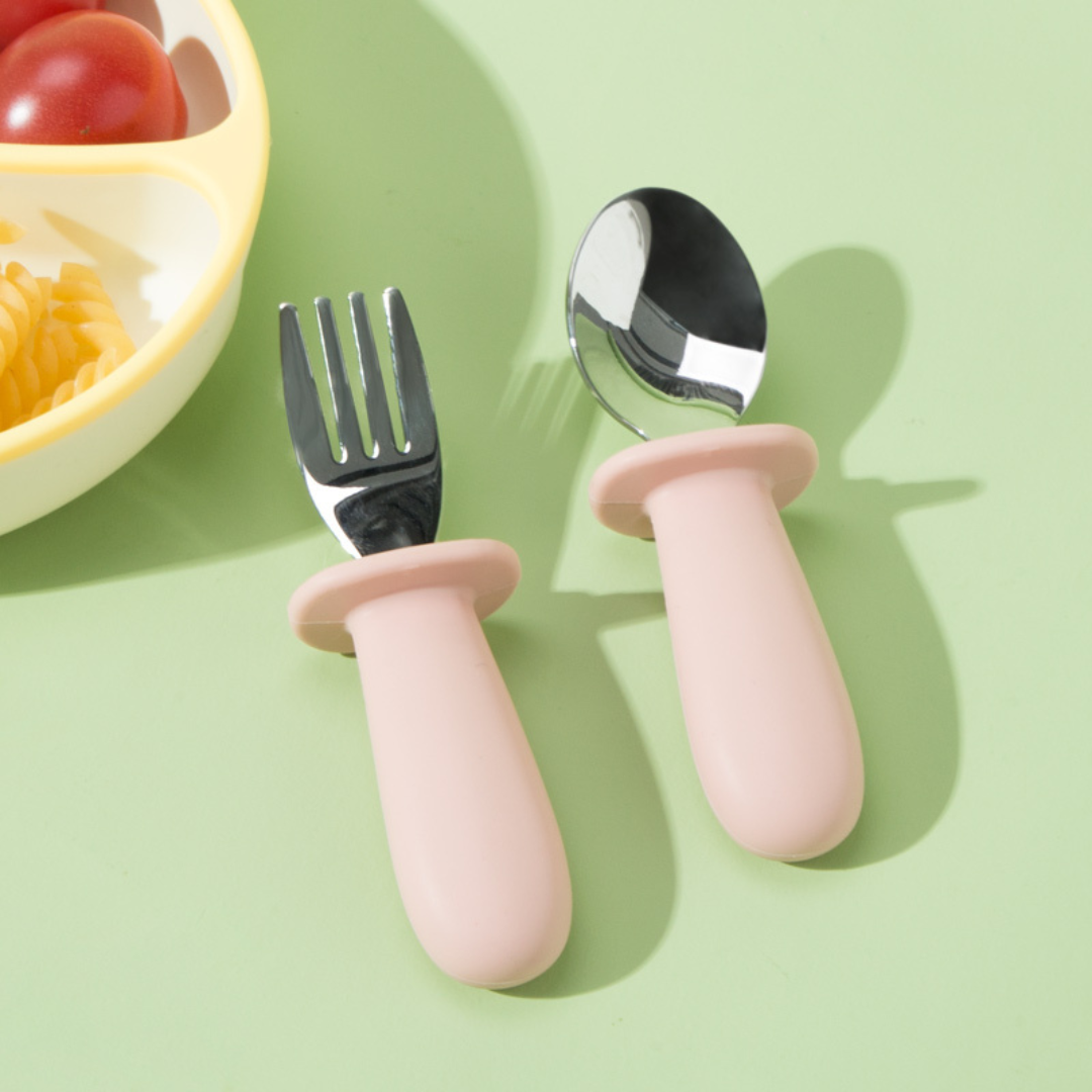 Cubiertos de Acero con Mango de Silicona - Rosa | The Baby Nation