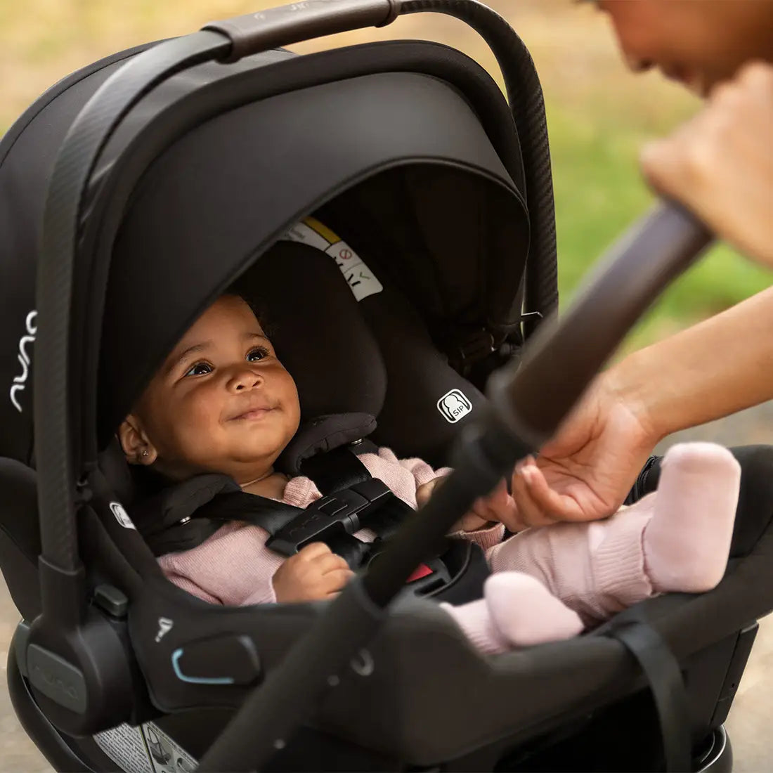 Arma tu Travel System: Triv™ LX - Nuna