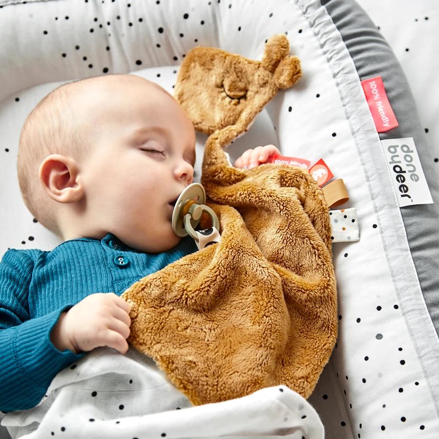 Tuto Jirafa Raffi Mostaza Done by Deer (6801087135927)