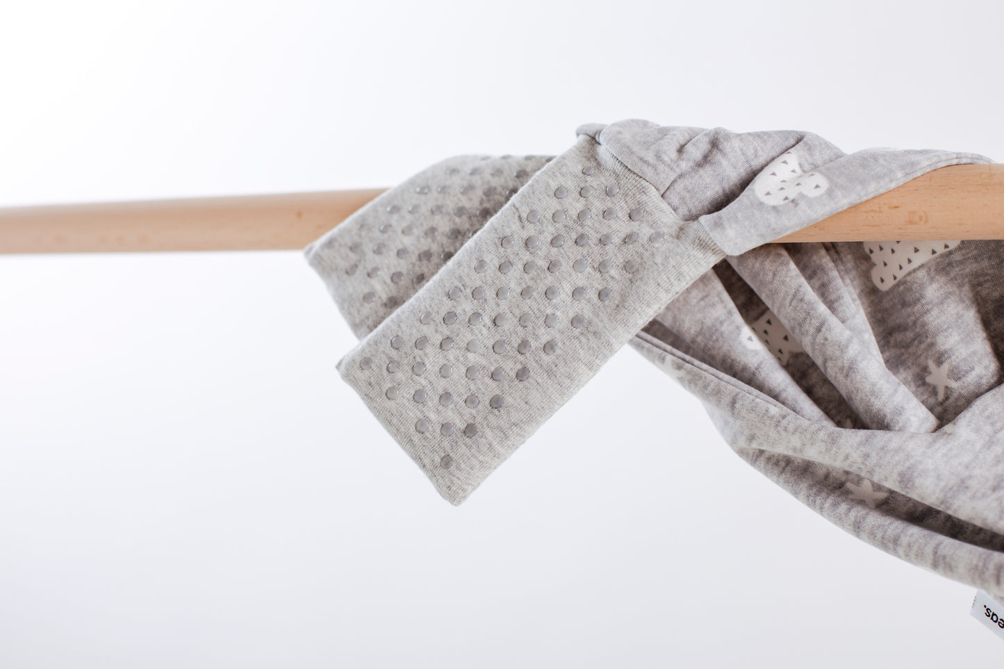 Saco de Dormir con pies - Nubes - TOG 0.5 | Mamás Mateas