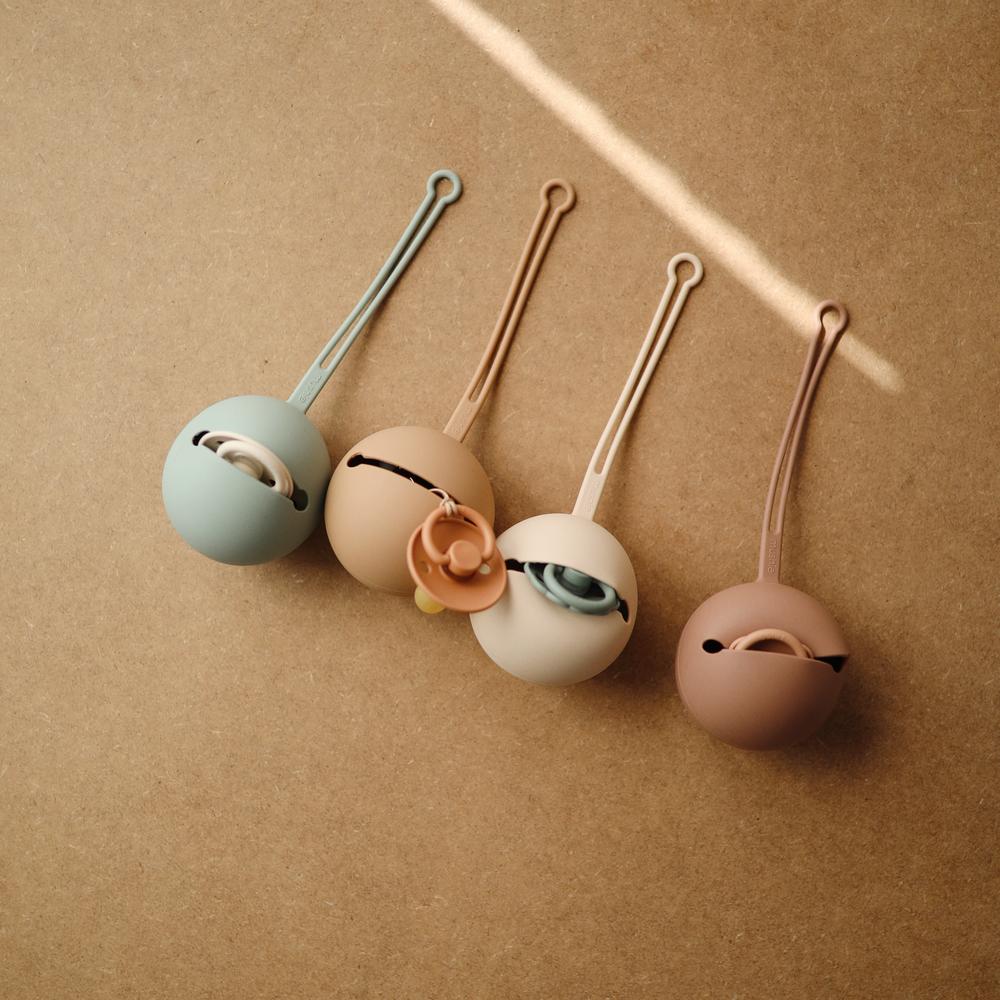 Funda de Silicona para Chupete Powder Blue Mushie (7489954251002)