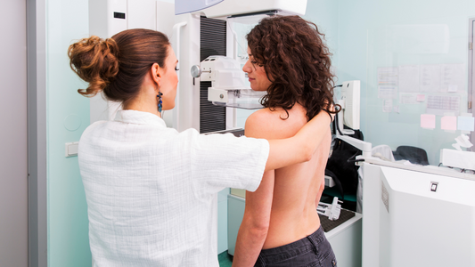 Mamografía en el embarazo y lactancia, ¿es seguro hacerla?