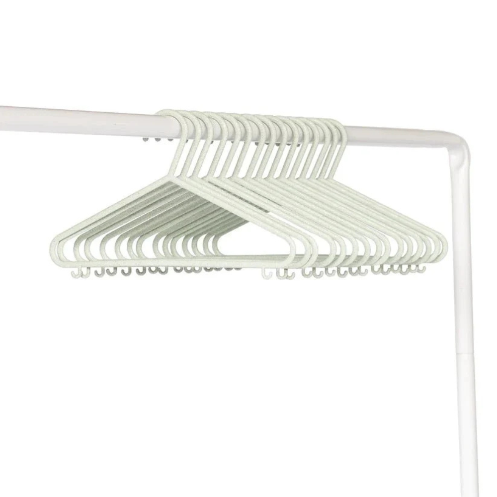 Set de 30 Colgadores Ecológicos para Ropa de Bebés y Niños - Verde | 3 Sprouts