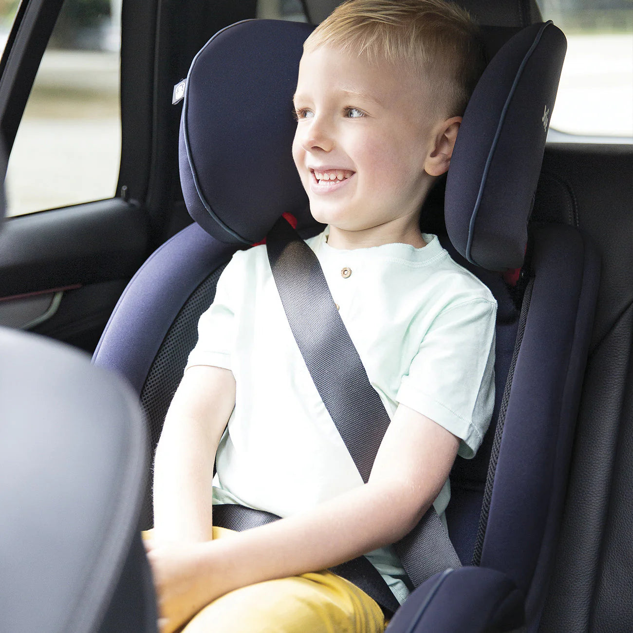 Silla de Auto Convertible Stages™ - Coal | Joie