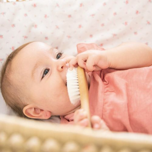 Set Cepillo y Peineta de Madera de Haya y Cerdas Naturales | Mamás Mateas