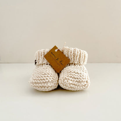 Knitted boot (0-6 months) - Raw