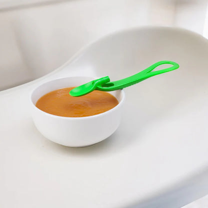 Ergonomic Scoop for Fill n Squeeze Bags