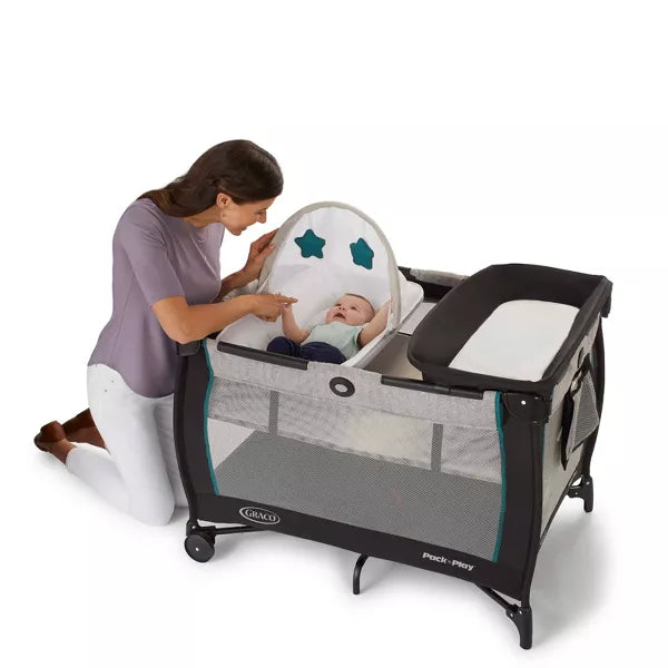 Cuna Pack 'n Play® Care Suite™ - Maxton