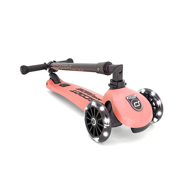 Highwaykick 3 LED Scooter - Peach