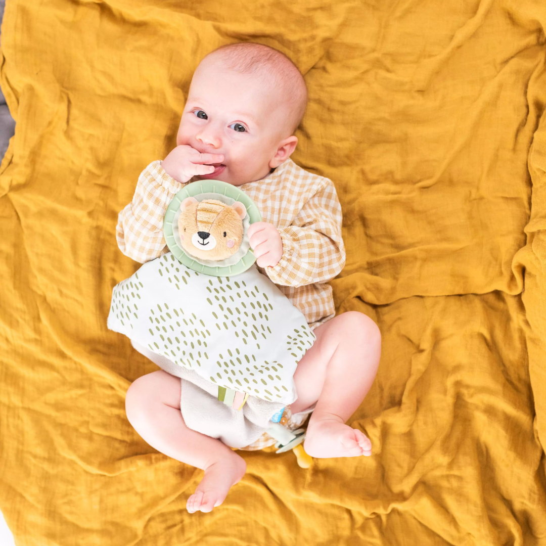 Mantita de León con Portachupete | Taf Toys