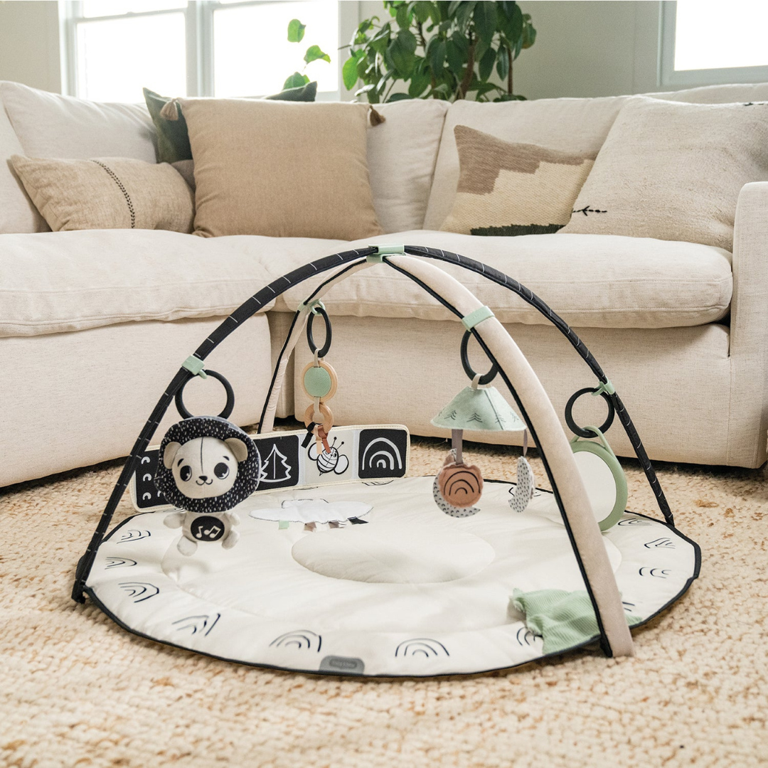 Gimnasio Black & White Decor | Tiny Love