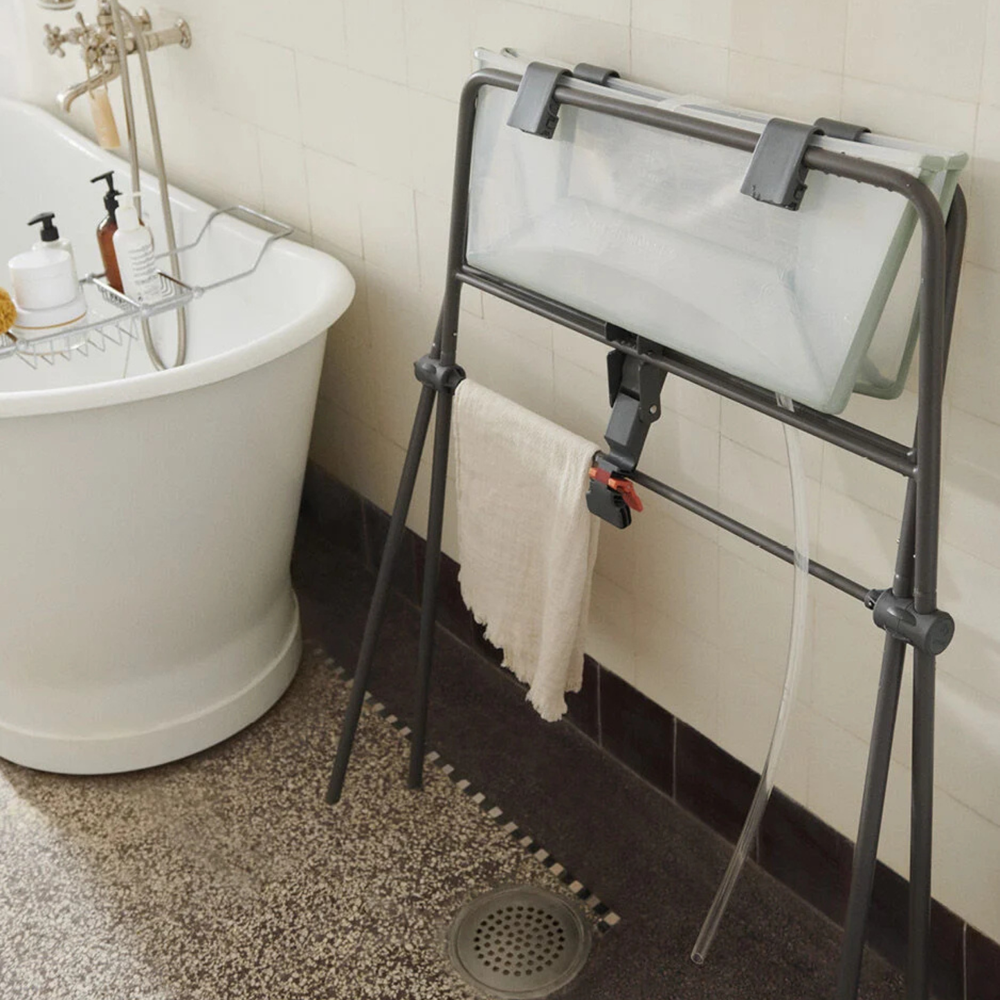 Tubo de Drenaje y Tapón para Soporte de Tina de Bebé Flexi Bath® | Stokke