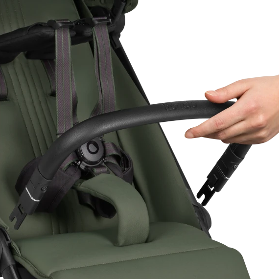 Coche Bess - Green Forest | Lionelo