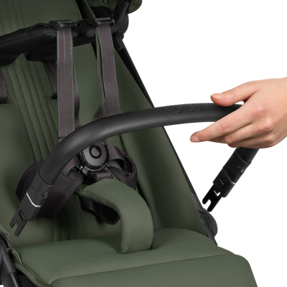 Coche Bess - Green Forest | Lionelo