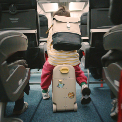 Maleta Infantil y Cama de Viaje JetKids™ BedBox™ - Blanco Lunar | Stokke