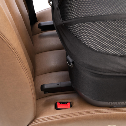 Silla de Auto para Mascotas Maeve™ iso - Tamaño 5x - Onyx | Tavo Pets