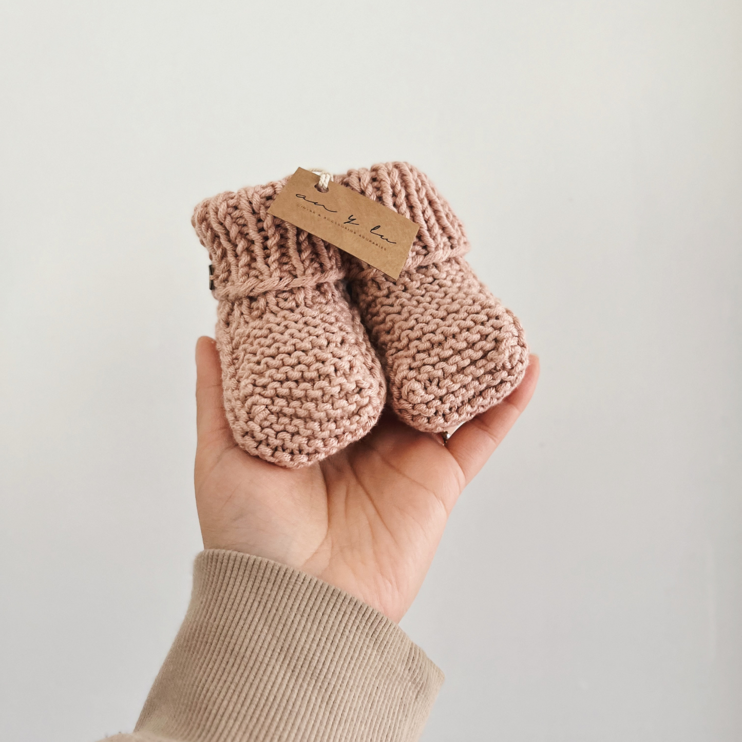 Knitted boot (0-6 months) - Raw