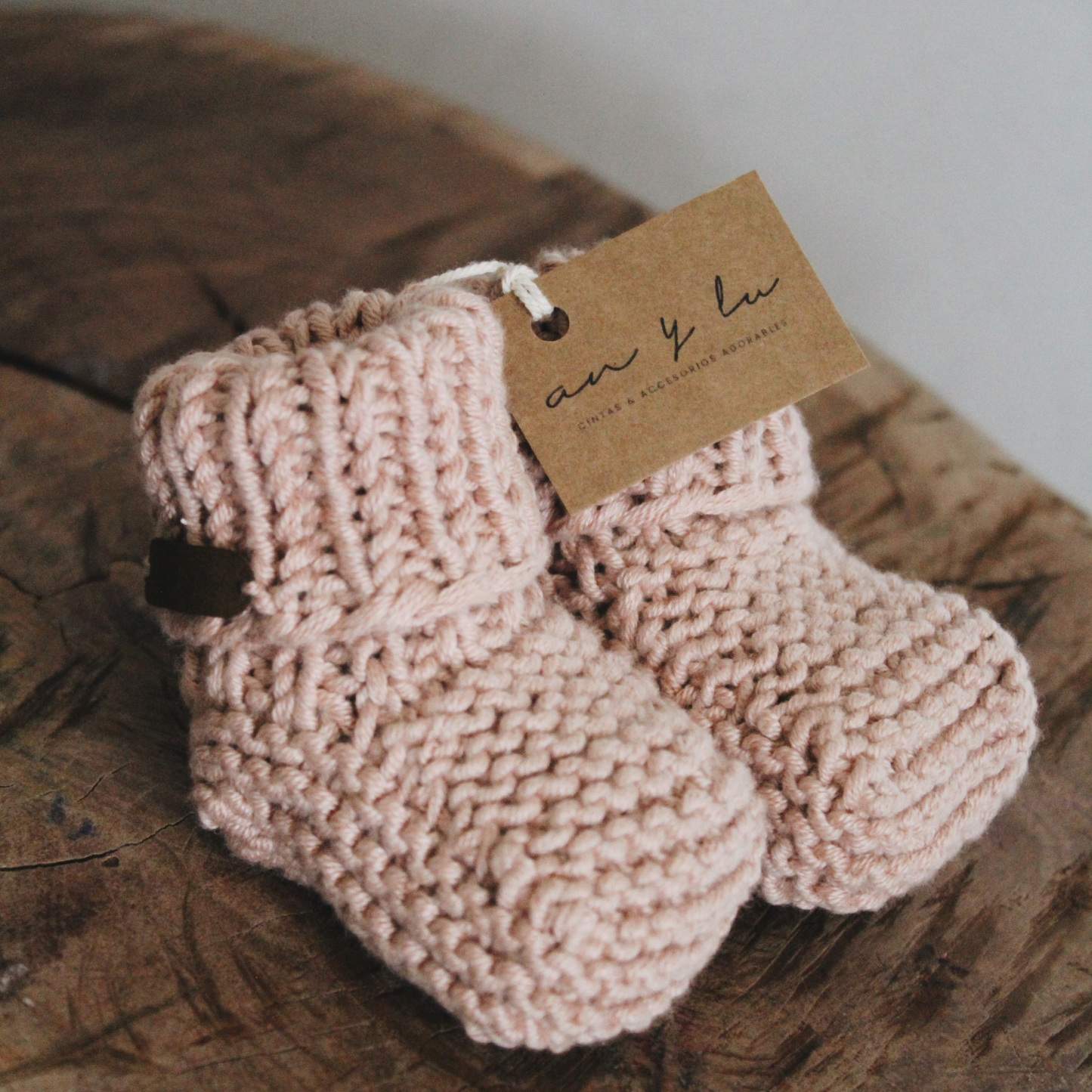 Knitted boot (0-6 months) - Raw