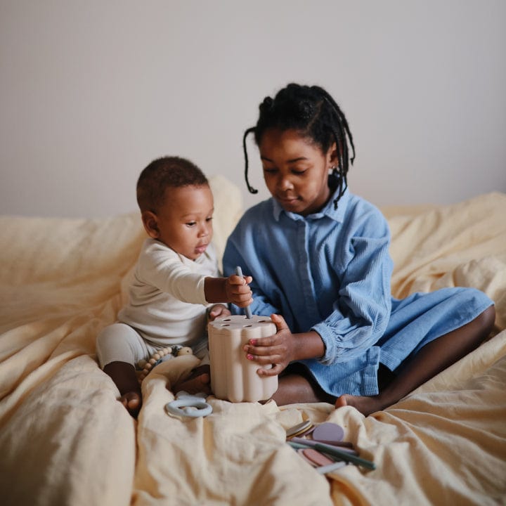 Juego de Clasificación de Monedas y Tubos | Mushie