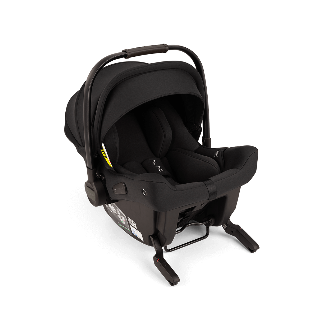 Silla de Auto Nido Pipa™ Urbn - Caviar | Nuna