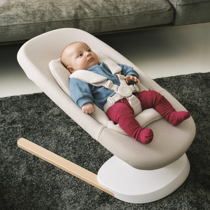 Silla Nido Mecedora Yoga™ - Light Sand | Stokke